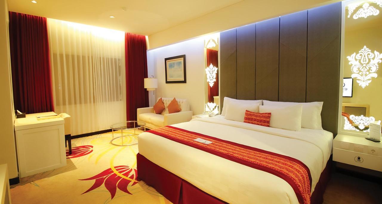 จี ไซน์ โฮเต็ล บันจาห์มาซิน Hotel บันจาร์มาซิน ภายนอก รูปภาพ