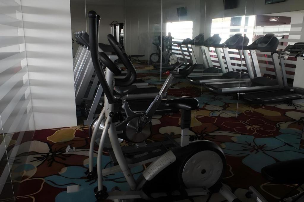 จี ไซน์ โฮเต็ล บันจาห์มาซิน Hotel บันจาร์มาซิน ภายนอก รูปภาพ