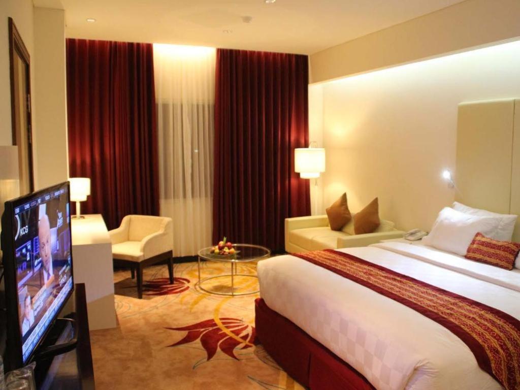 จี ไซน์ โฮเต็ล บันจาห์มาซิน Hotel บันจาร์มาซิน ภายนอก รูปภาพ