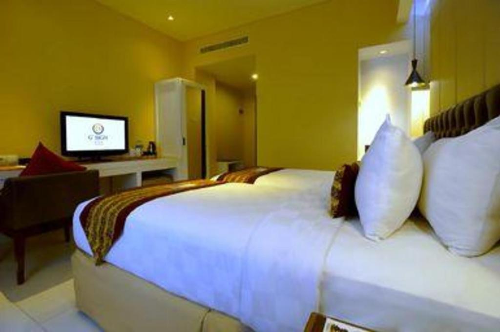 จี ไซน์ โฮเต็ล บันจาห์มาซิน Hotel บันจาร์มาซิน ภายนอก รูปภาพ