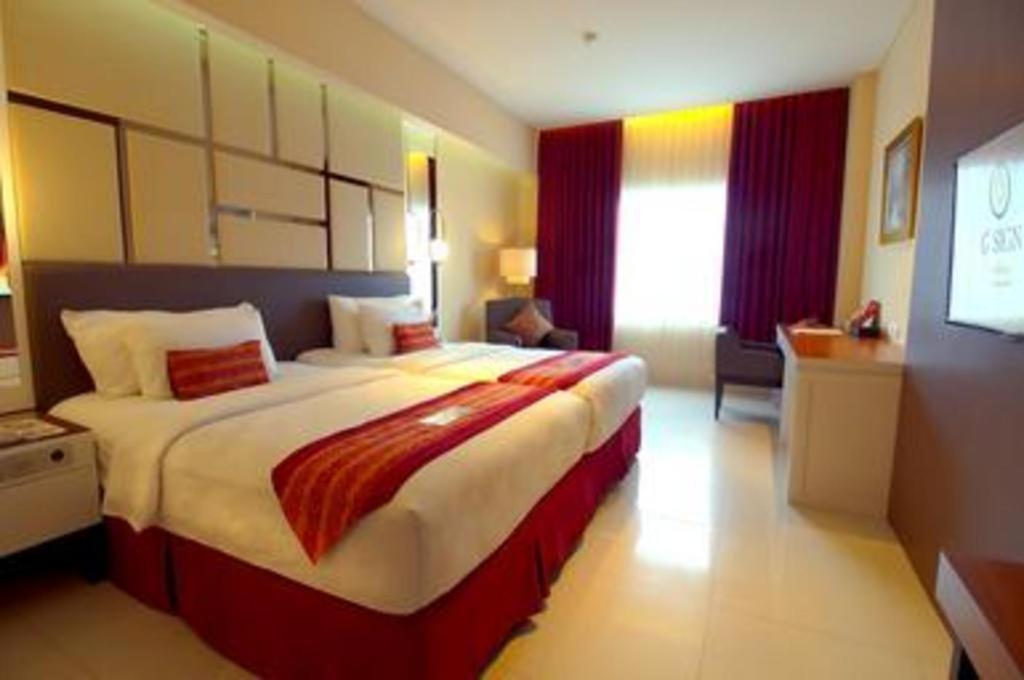 จี ไซน์ โฮเต็ล บันจาห์มาซิน Hotel บันจาร์มาซิน ภายนอก รูปภาพ